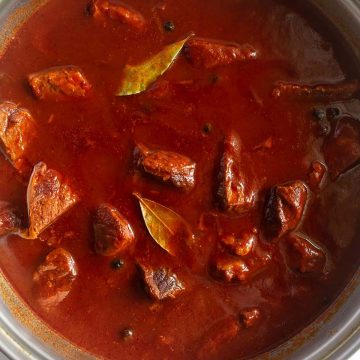 Greek-Beef-Stew-In-Tomato-Sauce