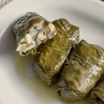 Greek-Stuffed-Vine-Leaves-Dolmadakia-Recipe
