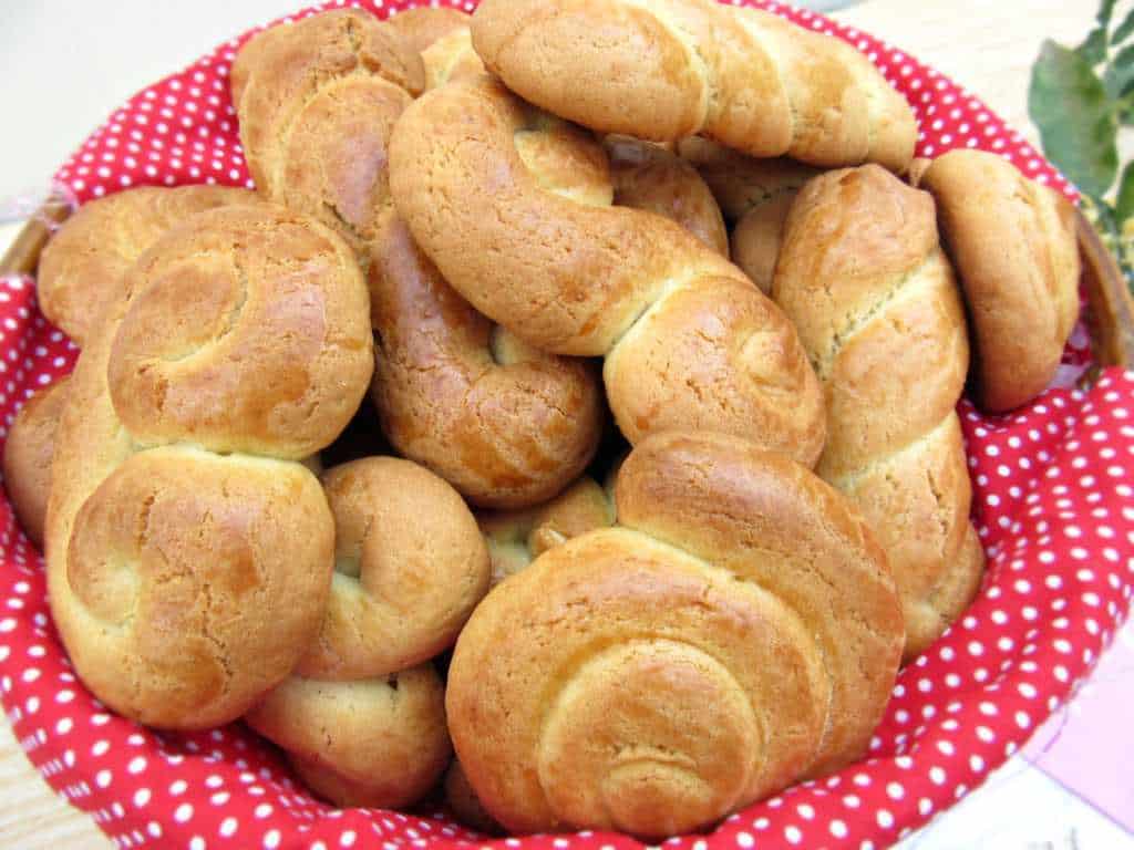 Greek Buttery Easter Cookies