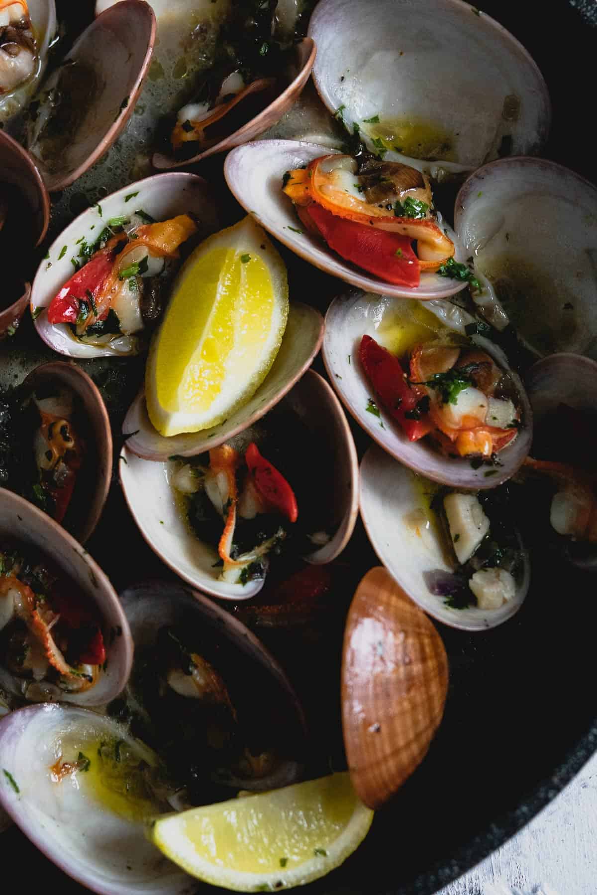 Steamed Clams White Wine